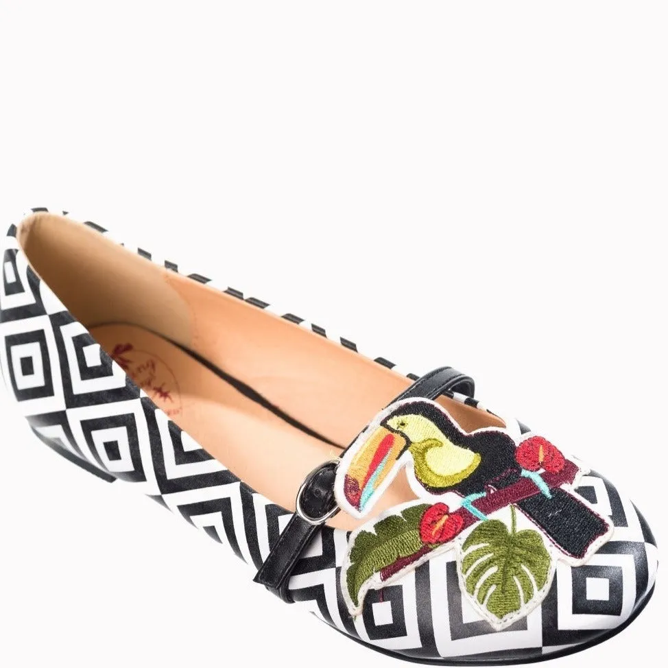 Geometric Toucan Bird Pumps