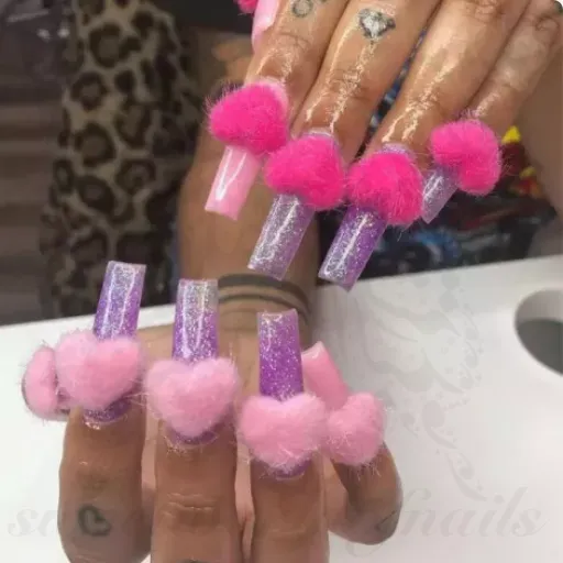 Pom Pom Fluffy Magnetic Heart Charms 3D Nail Art / 2pcs