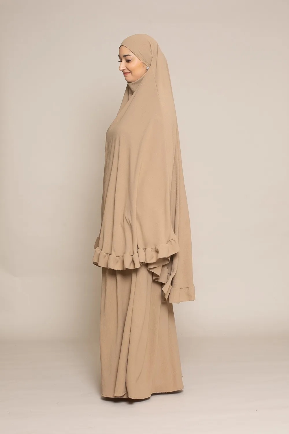 Traje de oración topo